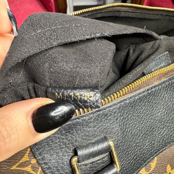 LV MODEL ESTRELLA MM, NOIR MONOGRAM, Crossbody - Picture 4 of 7